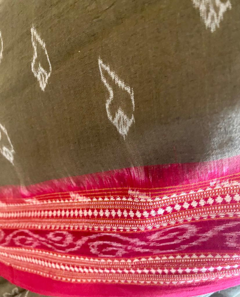 SAUDAMINI- AN ODISHA HANDLOOM IKKAT SAREE IN OLIVE GREEN WITH SMALL SHELL DESIGN MOTIFS AND A GORGEOUS BRIGHT RED WOVEN BORDER AND AANCHAL