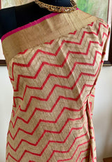 RITHWIKA- LIGHTWEIGHT TUSSAR SILK SAREE WITH RED AND GOLD MOTIFS