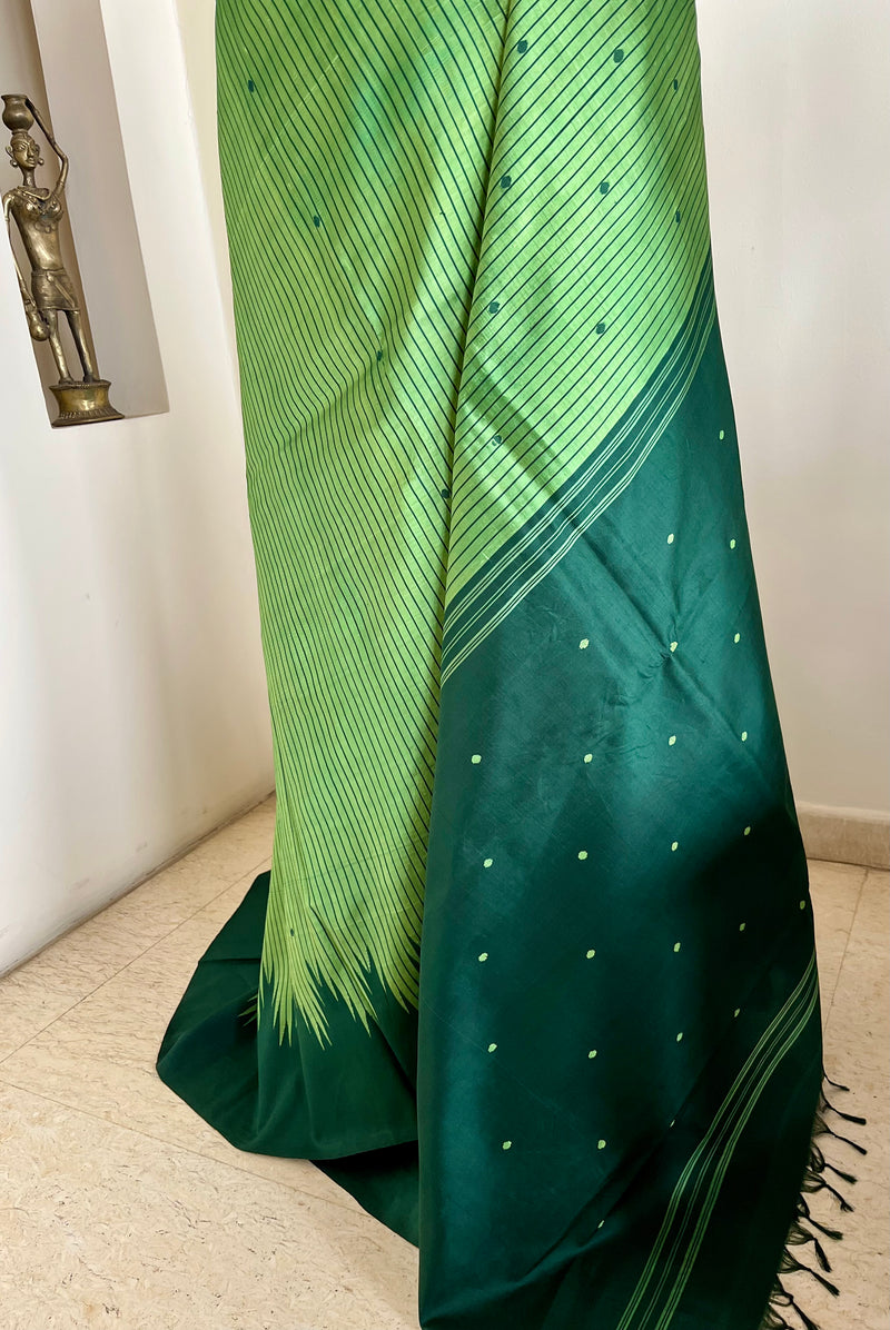 NAVISHA – KANJIVARAM WITH TEMPLE BORDER, STRIPES AND DELICATE BOOTIS