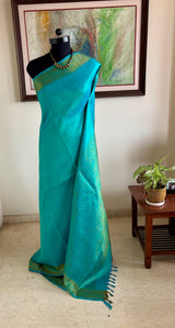 NILOFER — CLASSIC BANARASI WITH A FLORAL FLOURISH