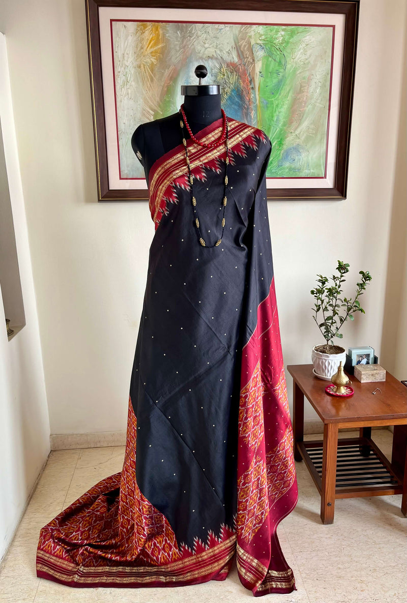 PADMAA- BLACK AND MAROON PATLI POCHAMPALLY WITH ZARI BORDER