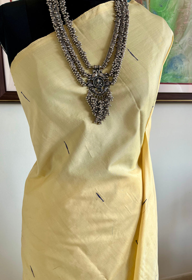 TVESA – CREAM KANJIVARAM WITH NAVY TEMPLE BORDER