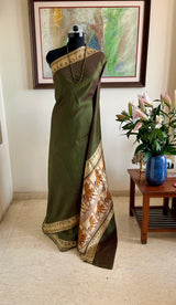 ZAREENA - SHOT GREEN MAGENTA VALKALAM SILK SAREE WITH HORSE MOTIFS