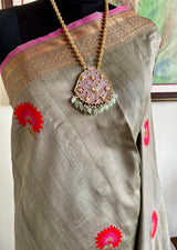 KASHI - AN EXQUISITE GREY BANARASI WITH PEACOCK FLORALS