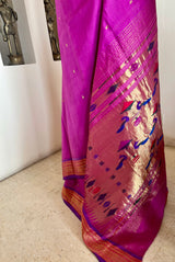 BAVITHA - MAUVE MAGENTA PAITHANI NARALI BORDER MOR KUNDA AANCHAL