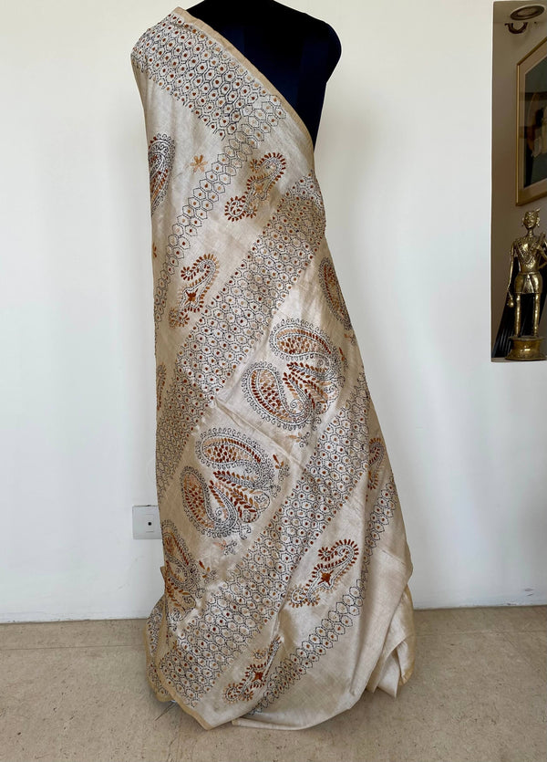 SAYANTANI- EXQUISITE TUSSAR KANTHA SAREE, BROWN AND BLACK ELEGANCE