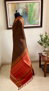 SIDDHIKA – BROWN KANJIVARAM WITH MULTI-TONED WOVEN BORDERS AND AANCHAL