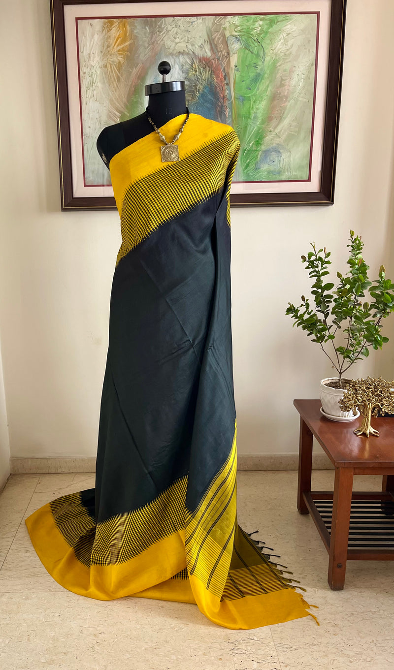 LIMI – BLACK KANJIVARAM SILK SAREE WITH GOLDEN GREEN AANCHAL