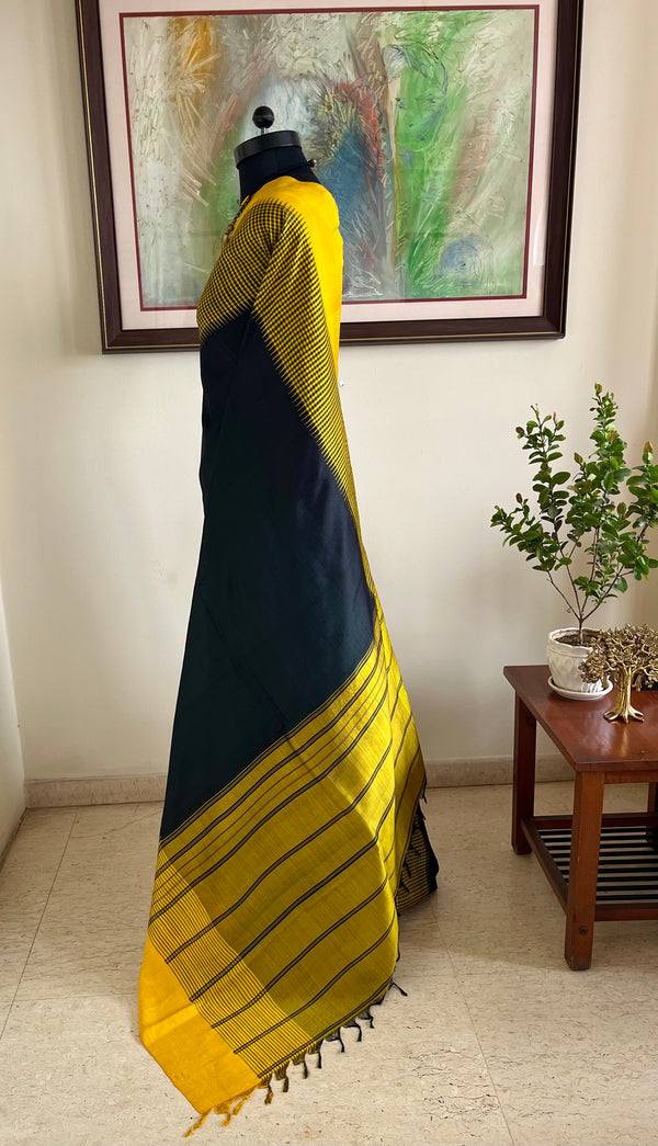 LIMI – BLACK KANJIVARAM SILK SAREE WITH GOLDEN GREEN AANCHAL