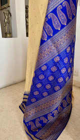 MIRIANI- CREAM BOMKAI WITH FLORAL PAISLEY AANCHAL
