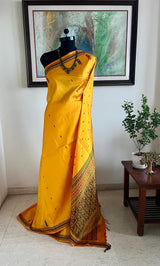 SARAYINI – GOLDEN YELLOW KANJIVARAM WITH MULTICOLOUR PEACOCK MOTIFS