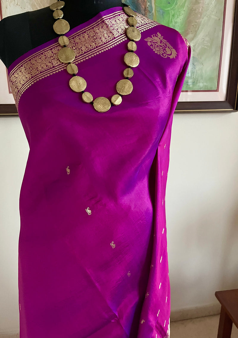 MEHALINI – MAGENTA PURPLE KANJIVARAM SAREE WITH ZARI BOOTIS