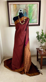 SARASIJA – MAROON KANJIVARAM WITH FLORAL GOLD THREAD ELEGANCE