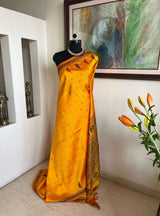 KUNTHAVI – GOLDEN YELLOW KANJIVARAM WITH PEACOCK AND FLORAL MOTIFS