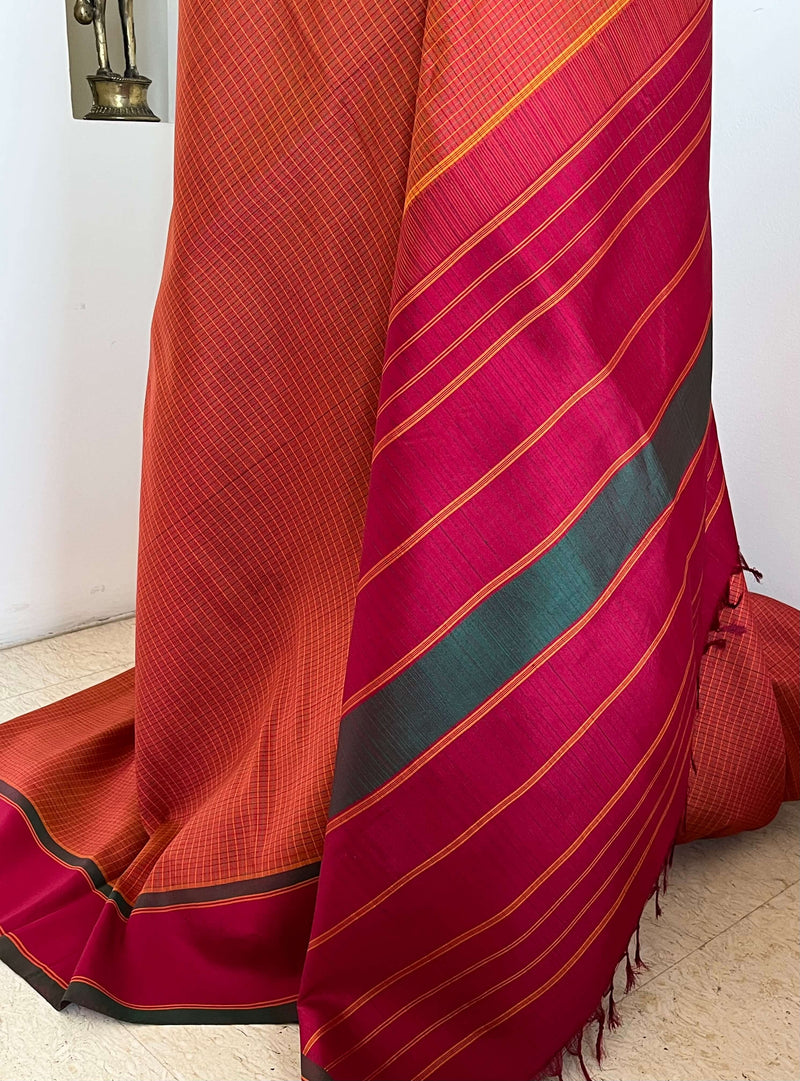 ULLASINI - NEVER WORN VIBRANT KORVAI KATTAM KANJIVARAM IN BURNT ORANGE AND MAGENTA