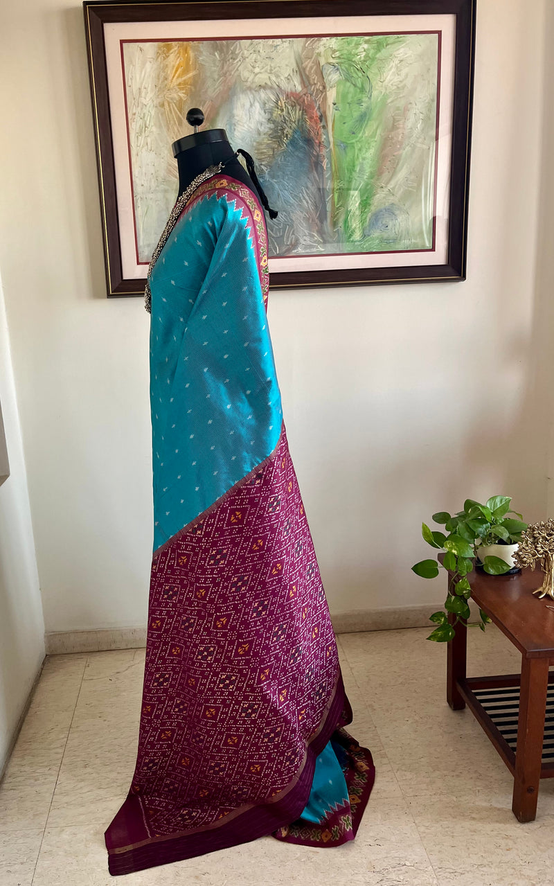 ISHI – BLUE POCHAMPALLY WITH MAROON TEMPLE AND DIAMOND MOTIFS