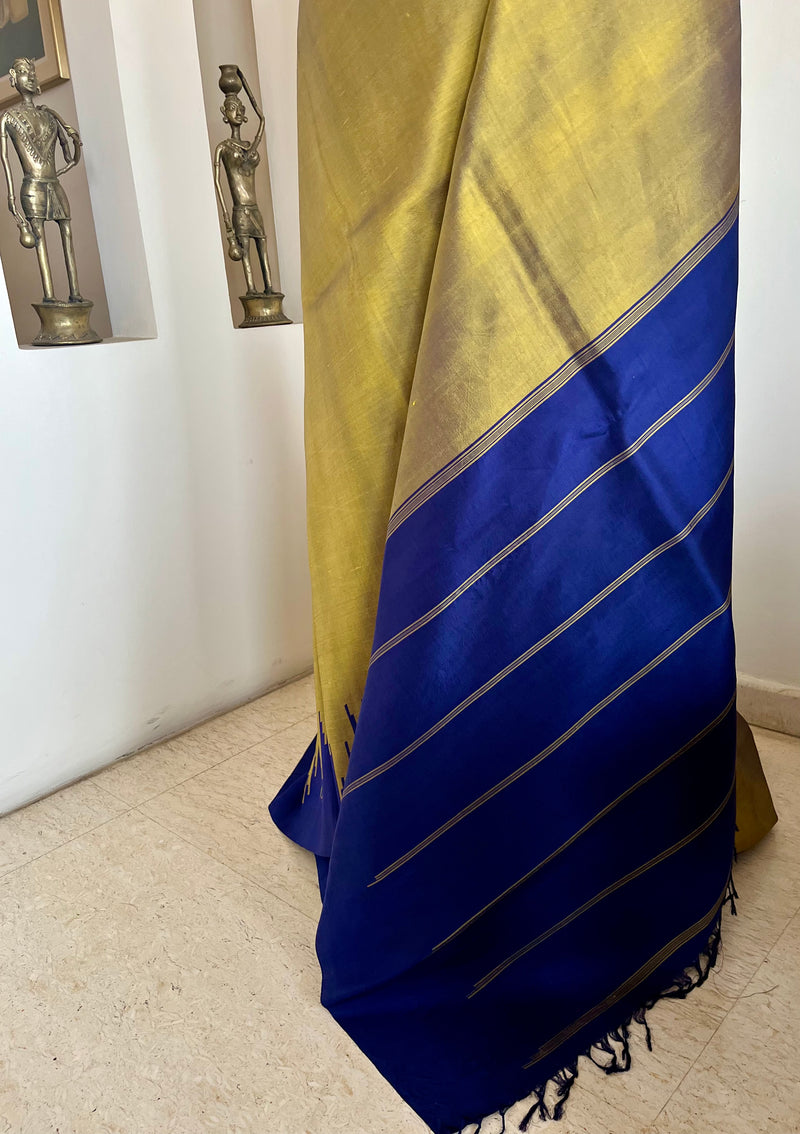 KAVINAYA – UNDERSTATED ELEGANCE IN OLIVE GREEN AND NAVY BLUE KANJIVARAM SILK