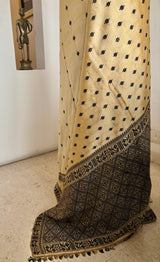 NIYATA – CREAM ASSAM SILK WITH FLORAL VINES AND GEOMETRY