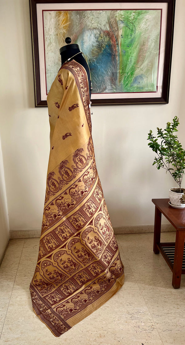 SHAMPASHREE - BEIGE AND MAROON BALUCHARI SILK OF EPIC TALE