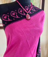 OVI – CONTEMPORARY RANI PINK IKAT WITH A DRAMATIC PAISLEY AANCHAL