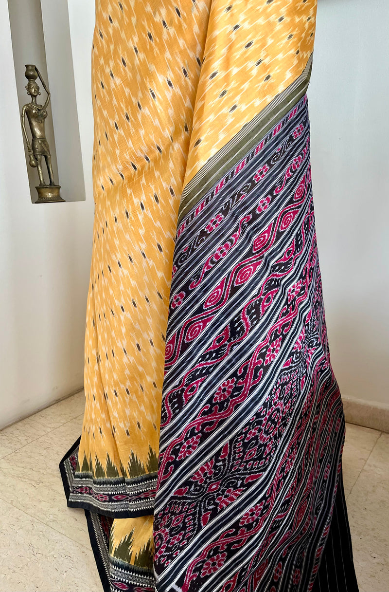TIVYAH - PEACH AND CREAM KHANDUA SILK SAREE WITH BANDHA AANCHAL