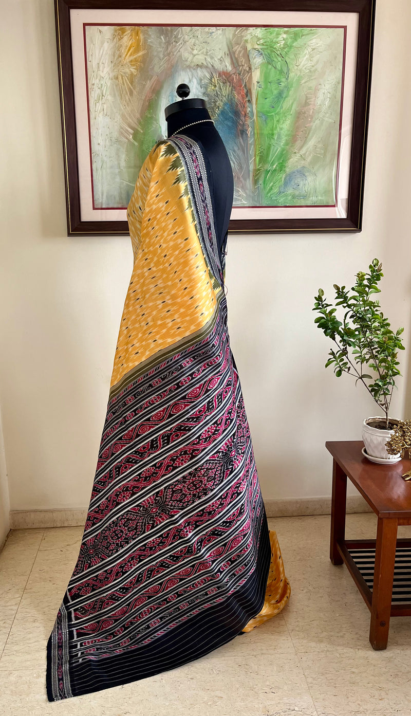TIVYAH - PEACH AND CREAM KHANDUA SILK SAREE WITH BANDHA AANCHAL