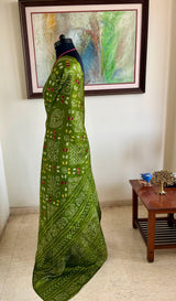 OJASI – VIBRANT BANDHANI COLOURS ON FLUID GAJJI SILK