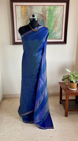 VINUSHA — LIGHTWEIGHT KANJIVARAM WITH ZARI TEMPLES AND STRIPED AANCHAL