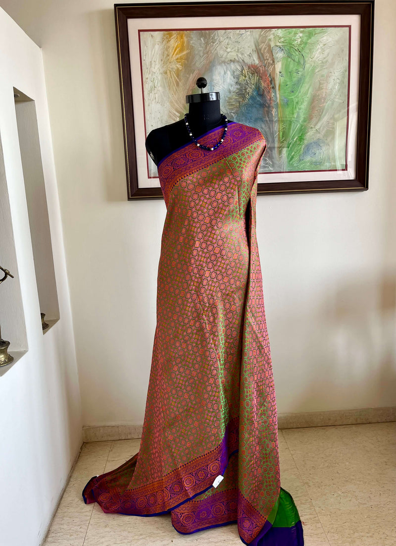 SANCHAITA - SHOT GREEN SATIN SILK TANCHOI WITH FLORAL GRIDS