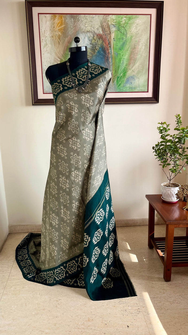 EESTHA- IKKAT ELEGANCE, GREY AND GREEN PUTAPAKKA SILK SAREE