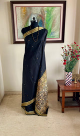 MEHERNAZ — TIMELESS BLACK BANARASI WITH WOVEN ELEGANCE