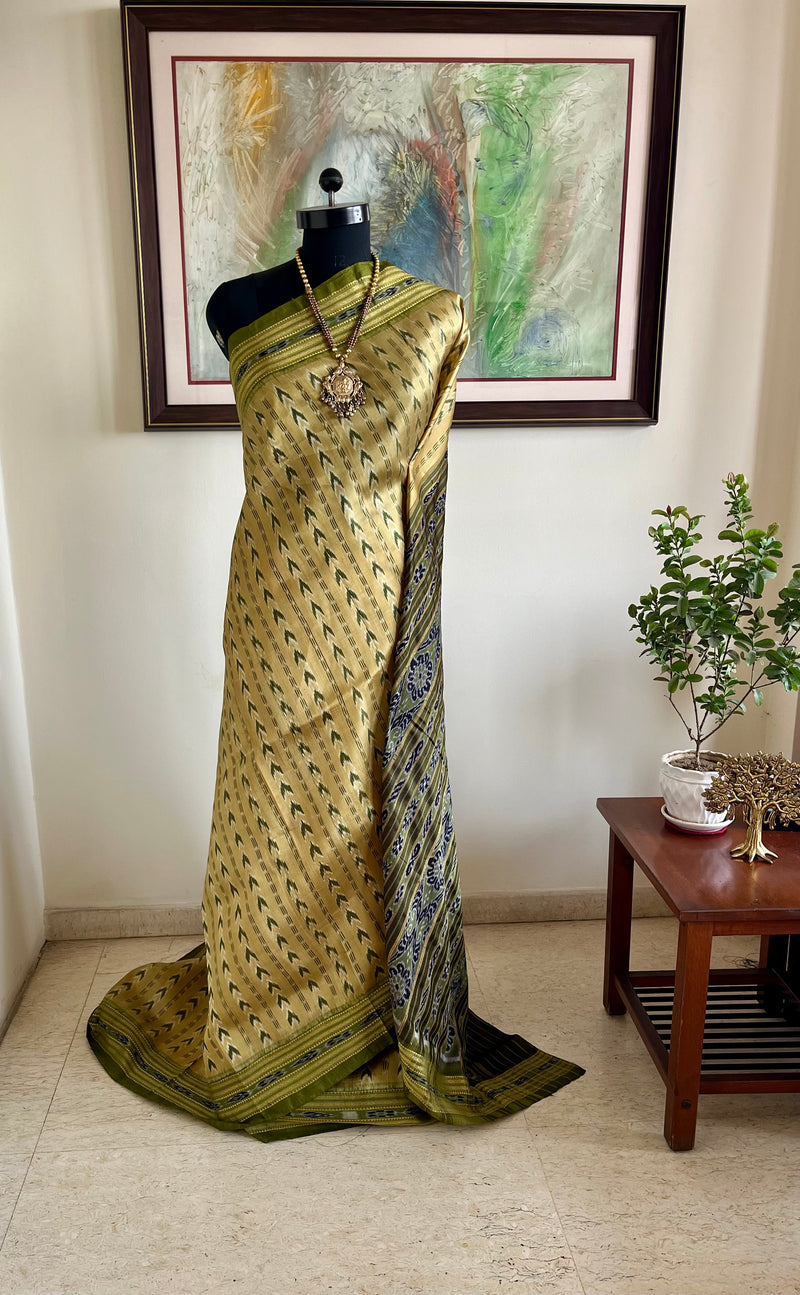 PANKHURI- TIMELESS ELEGANCE, KHANDUA SILK SAREE WITH VERTICAL CHEVRON IKKAT MOTIFS