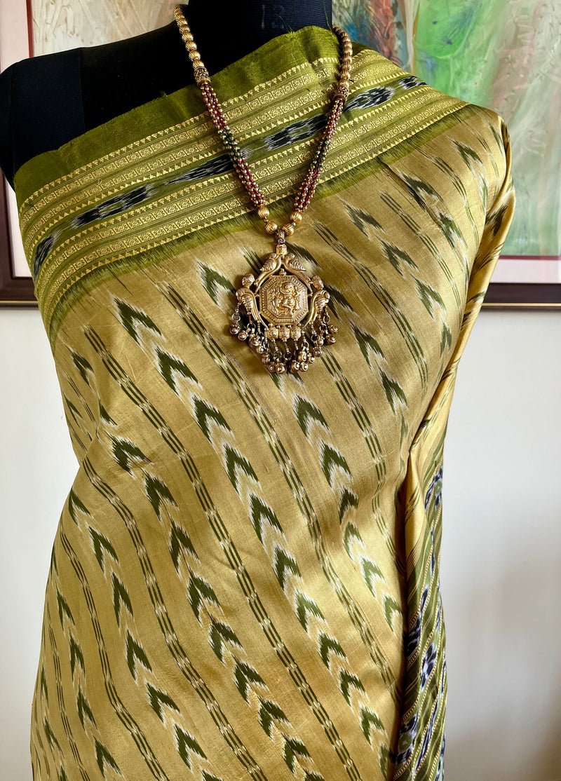 PANKHURI- TIMELESS ELEGANCE, KHANDUA SILK SAREE WITH VERTICAL CHEVRON IKKAT MOTIFS