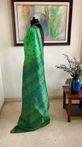 YUKTASHREE – GREEN DOUBLE AANCHAL BOMKAI WITH TEAL WEAVES