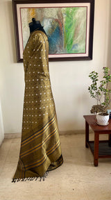 TAMARAI – OLIVE KANJIVARAM WITH STRIKING IKKAT MOTIFS