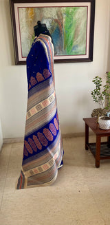 PALLABEE- VIBRANT BOMKAI WITH STUNNING MOTIF RICH AANCHAL