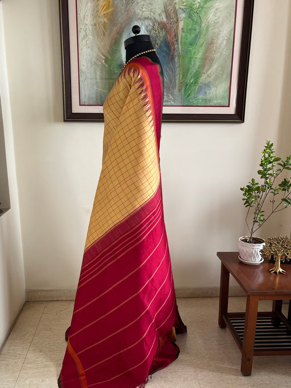 SARUNAYA – KATTAM KANJIVARAM SILK SAREE IN GOLDEN BEIGE