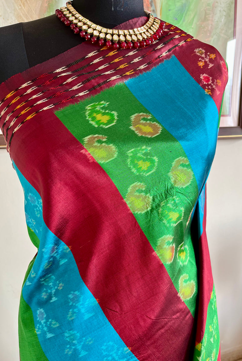 VARSHAIKA- POCHAMPALLY SILK SAREE WITH VERTICAL BANDED MOTIFS