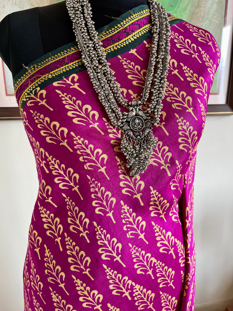 PARIMALAM - MAGENTA BLOCK PRINT KORVAI KANJIVARAM WITH PEACOCK MOTIF BORDER