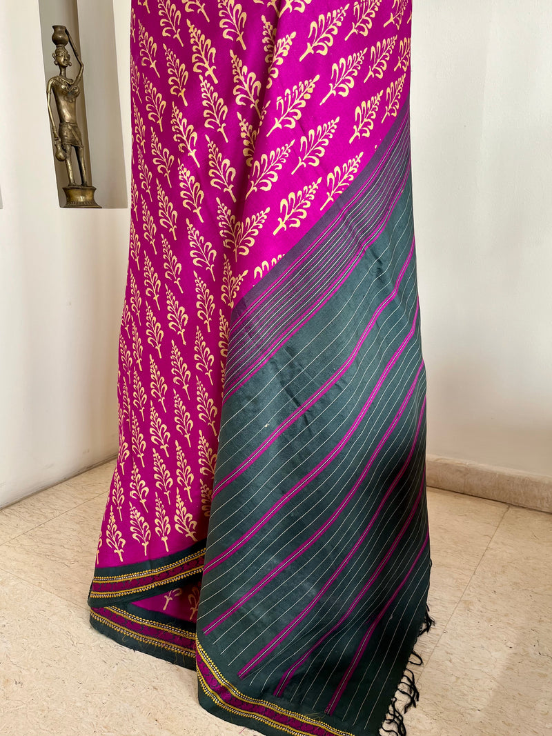 PARIMALAM - MAGENTA BLOCK PRINT KORVAI KANJIVARAM WITH PEACOCK MOTIF BORDER