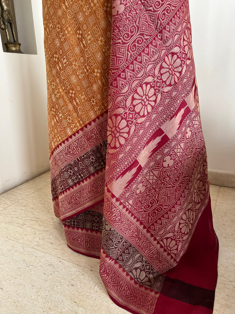 INIYA- MUSTARD MAROON KANJIVARAM WITH JACQUARD WOVEN MOTIFS