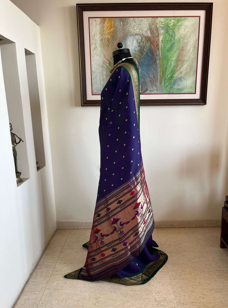 ATHIYA – SHOT COLOUR PAITHANI WITH NARALI BORDER AND MOR KUNDA AANCHAL