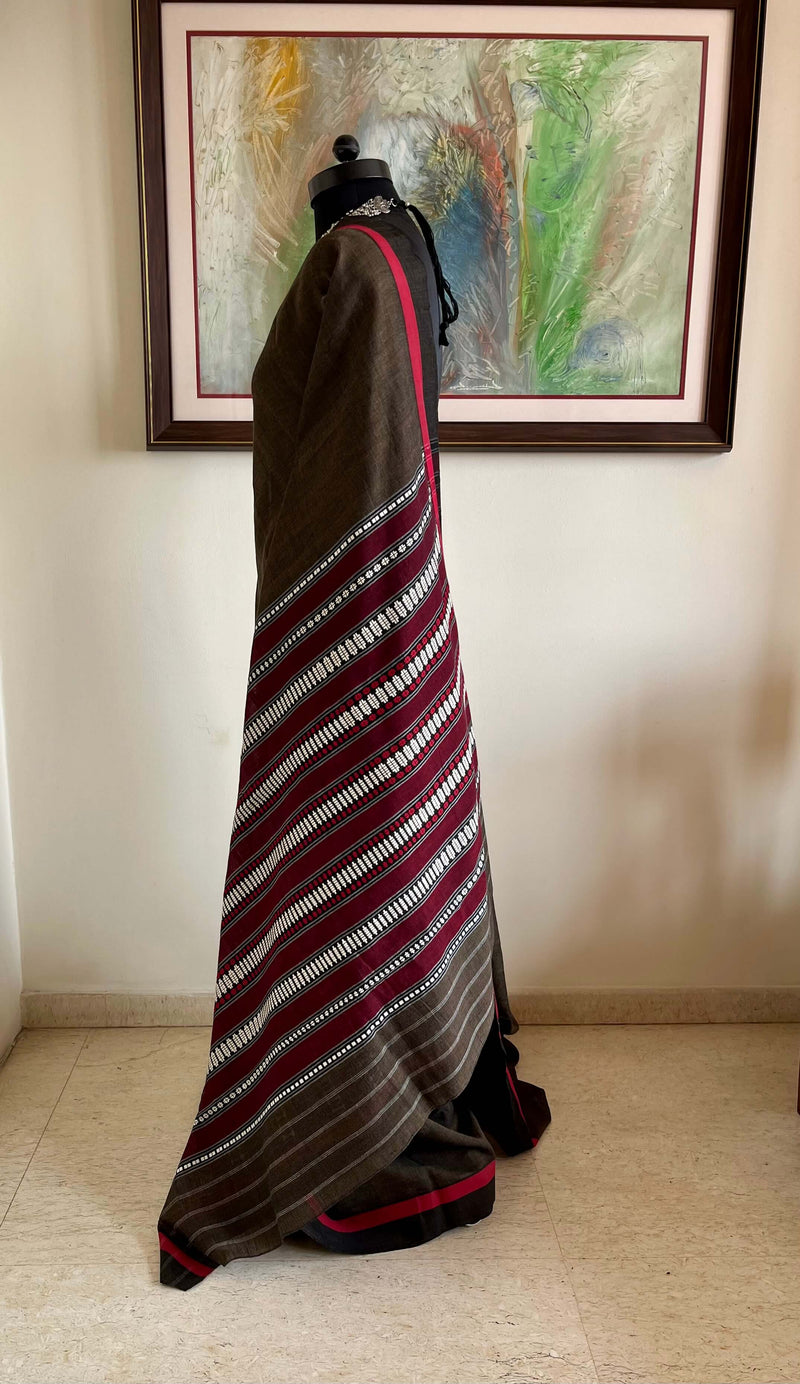 AYOMI – GREENISH GREY KHADI COTTON WITH MAROON CONTRAST AANCHAL