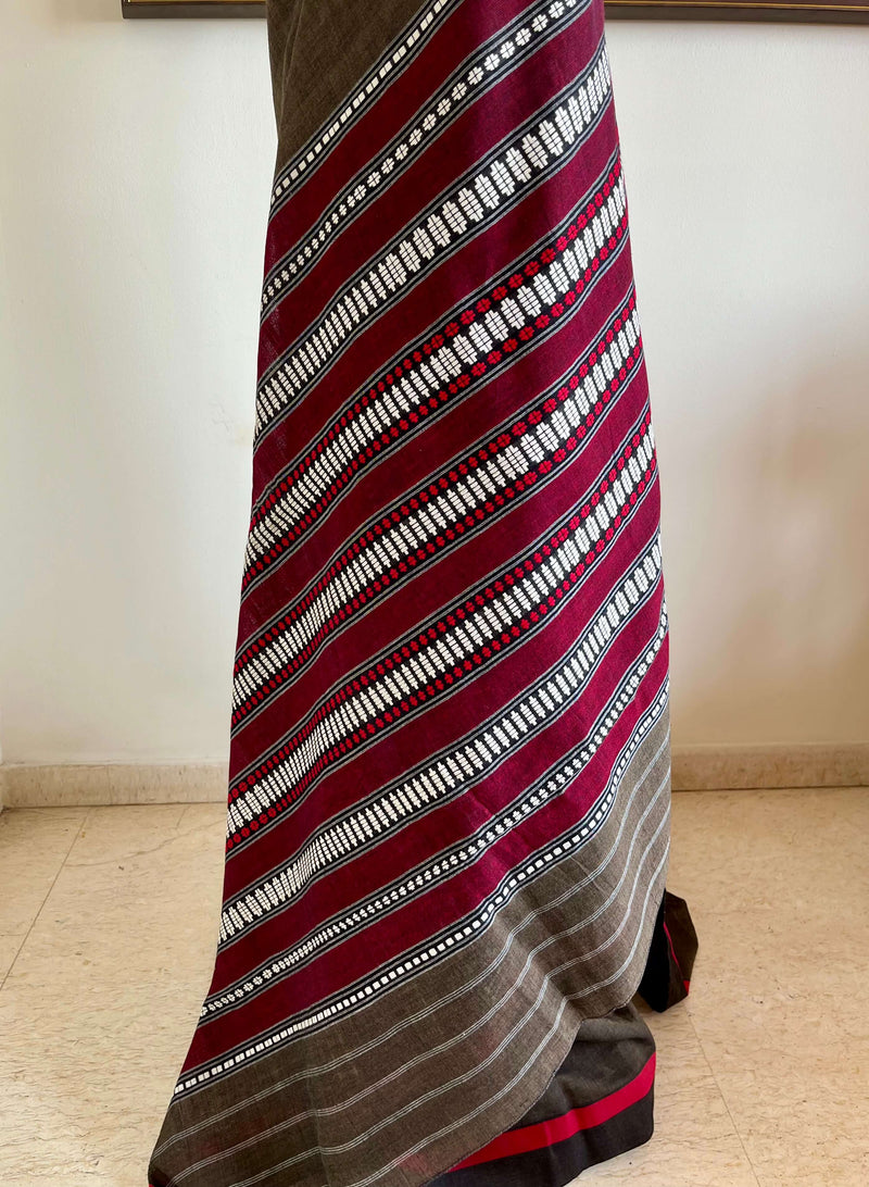 AYOMI – GREENISH GREY KHADI COTTON WITH MAROON CONTRAST AANCHAL