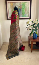 ARCHISHMITA – RARE MAROON KHANDUA WITH TEMPLE MOTIFS
