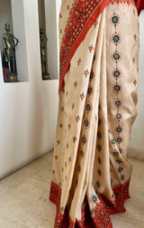 MISHMITA – CREAM PATLI KANTHA WITH ARTISTIC EMBROIDERY