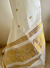 PONMOLI – NEVER WORN KASAVU WITH PEACOCK PAISLEY AANCHAL