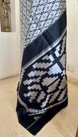 NAEYRA - CONTEMPORARY POCHAMPALLY IN SILVER AND BLACK