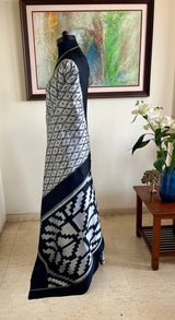 NAEYRA - CONTEMPORARY POCHAMPALLY IN SILVER AND BLACK