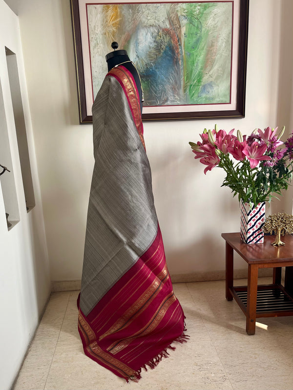 RAAS – VINTAGE GREY KORVAI KANJIVARAM WITH MAROON AND ZARI BORDER
